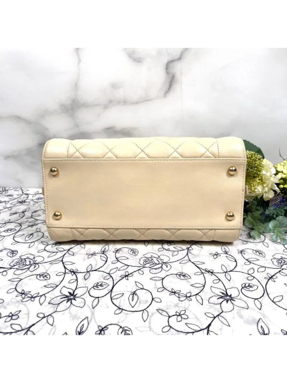 Chanel Quilted Chain Shoulder Bag